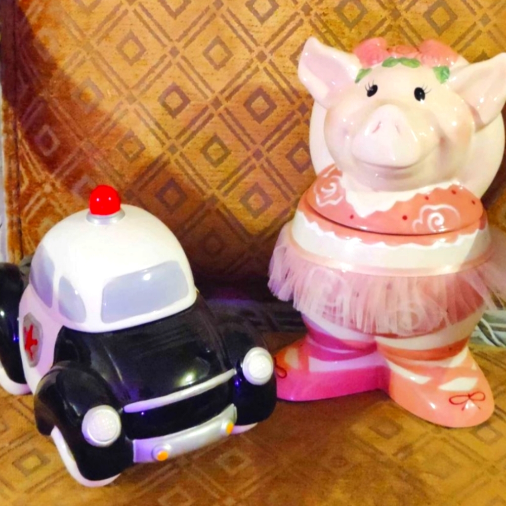Antique cookie jars